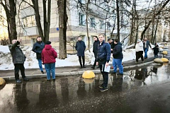 В Черемушках проинспектировали порядок в домах на ул. Обручева